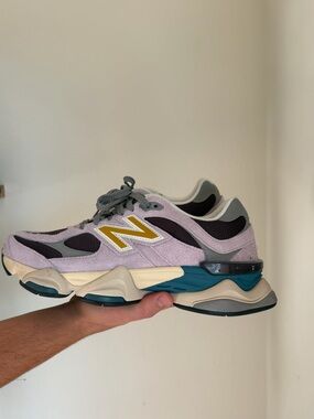 Men’s New Balance Lavender, Teal & Cream Retro Runner Sneakers